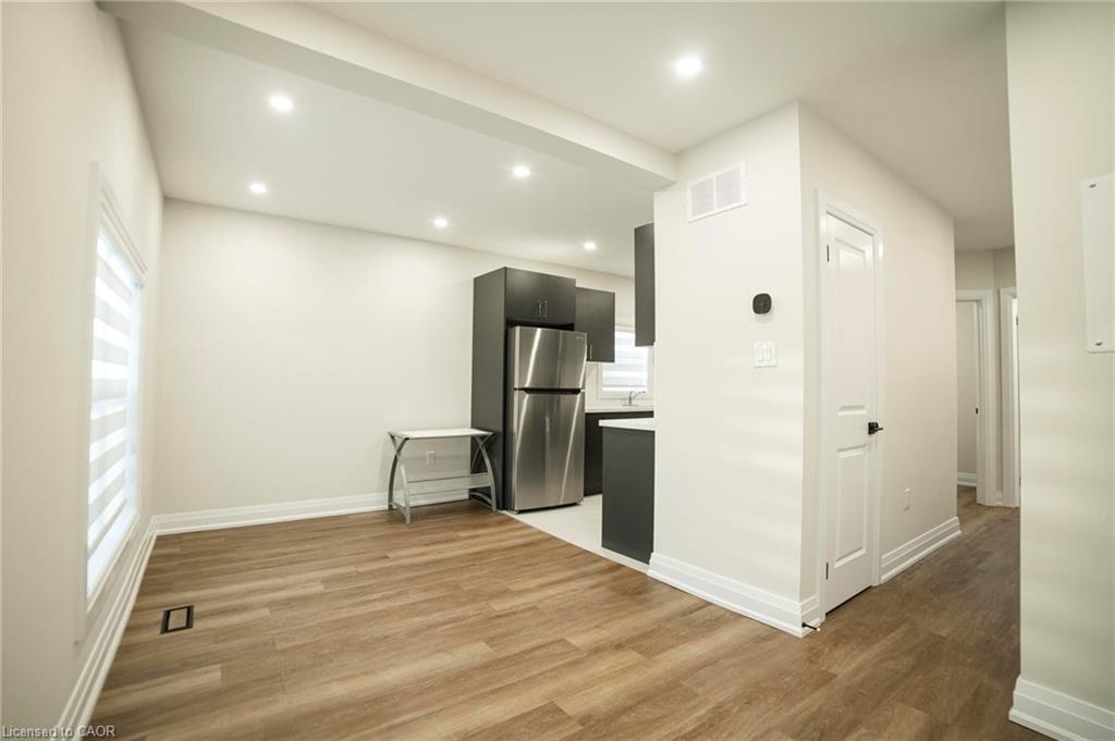 1-265 Robert Street, Hamilton, ON - Indoor