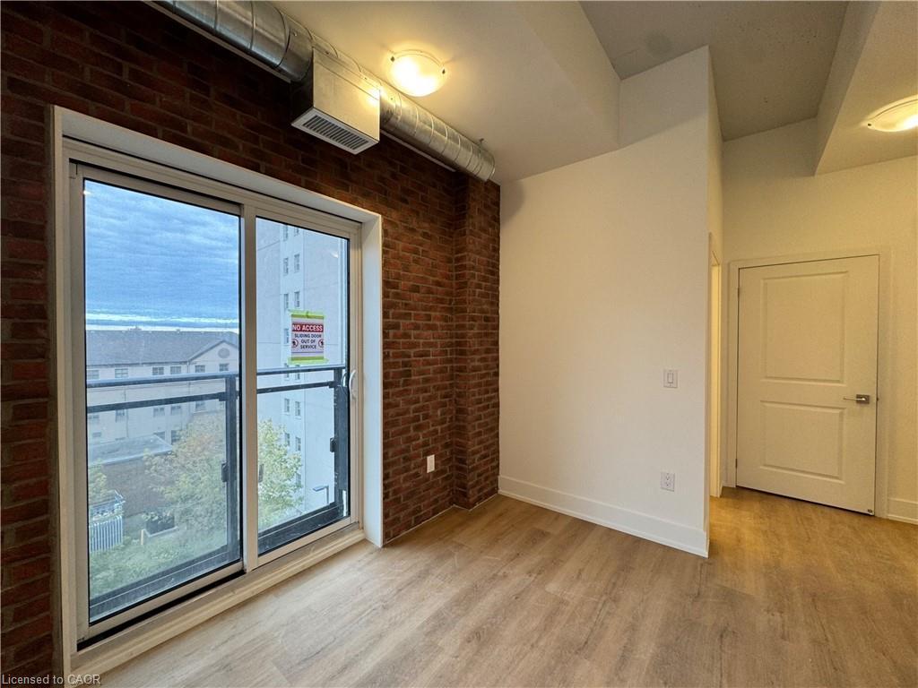 407-206 King Street W, Hamilton, ON - Indoor Photo Showing Other Room