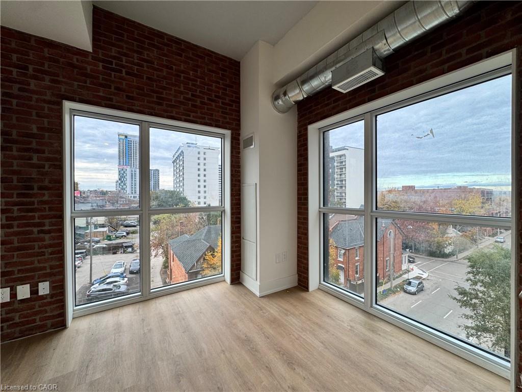 407-206 King Street W, Hamilton, ON - Indoor Photo Showing Other Room