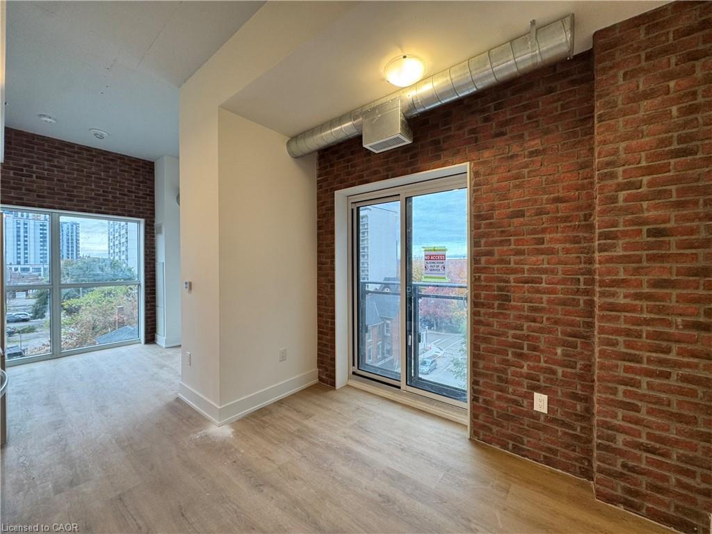 407-206 King Street W, Hamilton, ON - Indoor Photo Showing Other Room