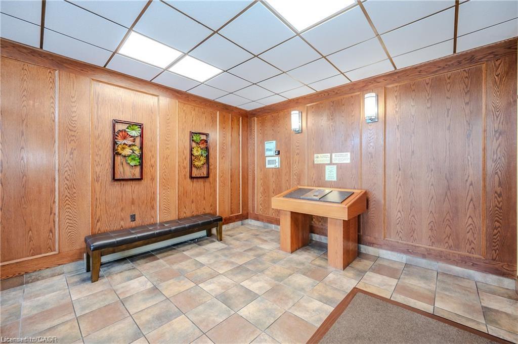 603-45 Westmount Road N, Waterloo, ON - Indoor Photo Showing Other Room