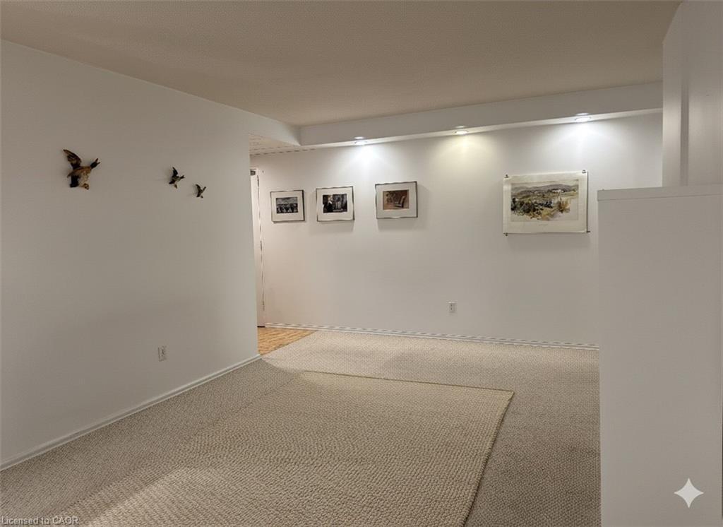 603-45 Westmount Road N, Waterloo, ON - Indoor Photo Showing Other Room