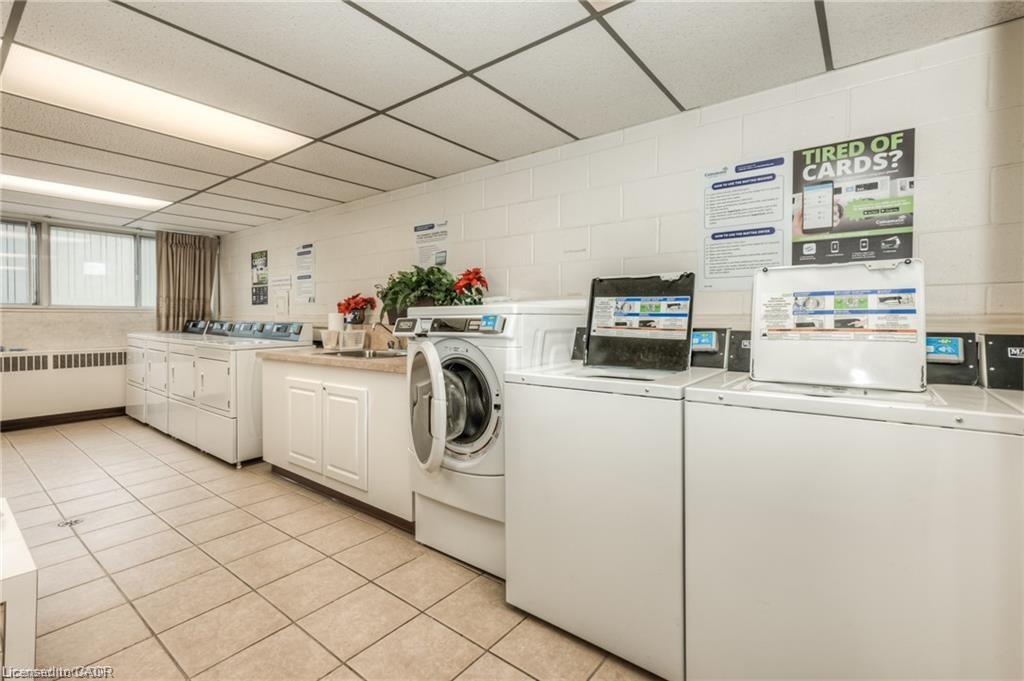 603-45 Westmount Road N, Waterloo, ON - Indoor Photo Showing Laundry Room