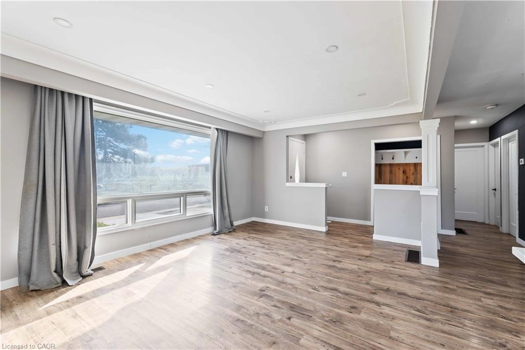 90 Rainbow Drive, Hamilton, ON - Indoor