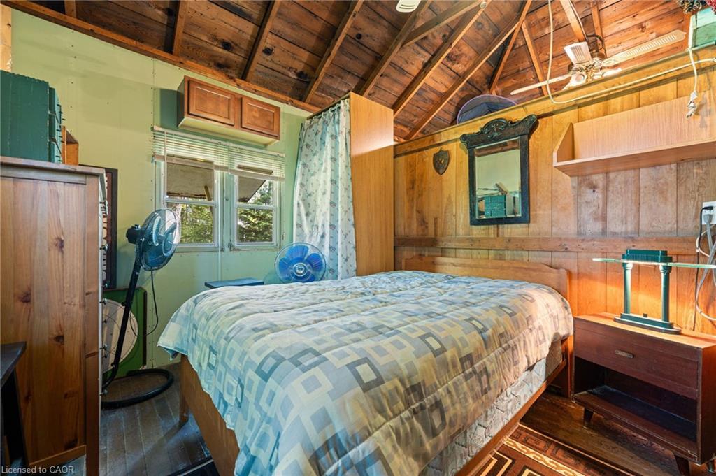 303 Erie Boulevard, Long Point, ON - Indoor Photo Showing Bedroom