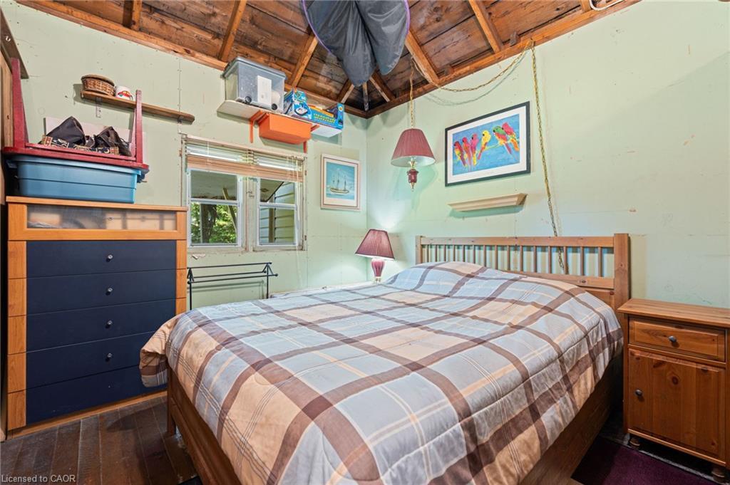 303 Erie Boulevard, Long Point, ON - Indoor Photo Showing Bedroom