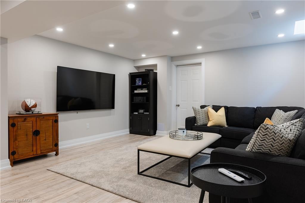 266 Tracina Drive, Oakville, ON - Indoor