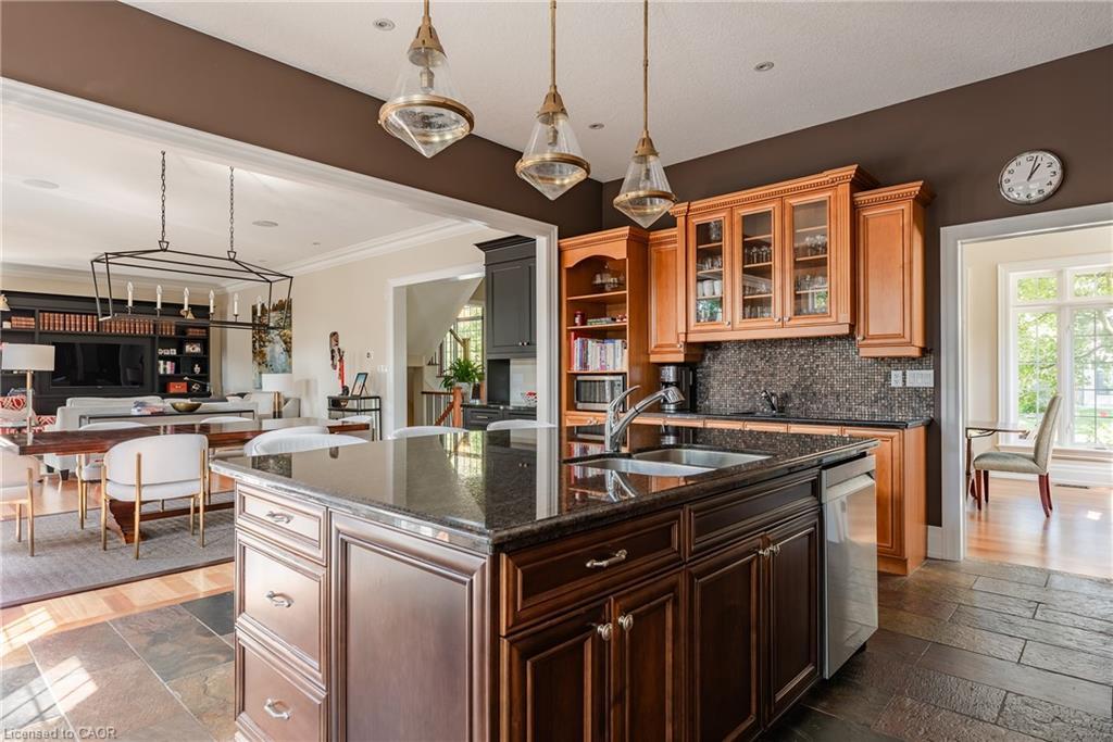 266 Tracina Drive, Oakville, ON - Indoor Photo Showing Kitchen With Double Sink