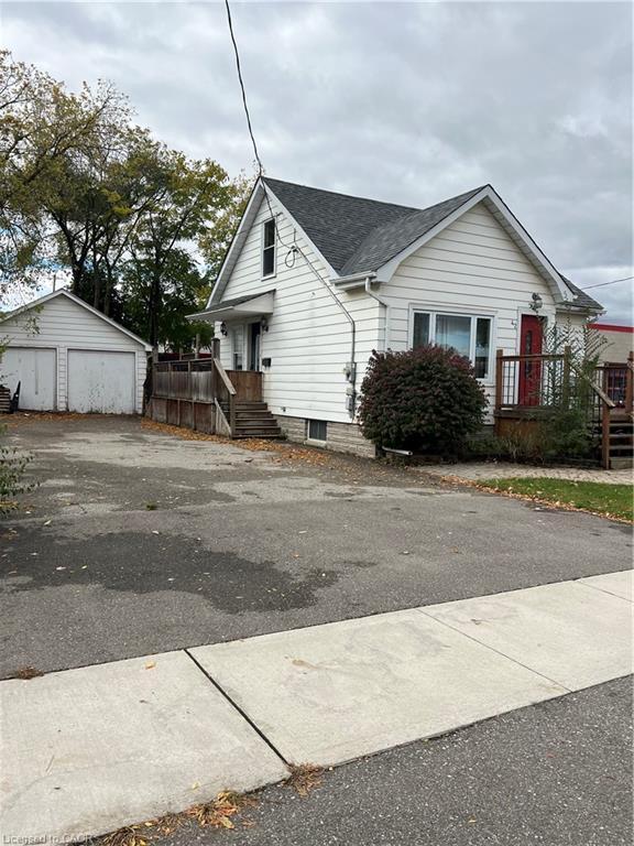 42 Elmwood Avenue, Brantford, ON - Outdoor