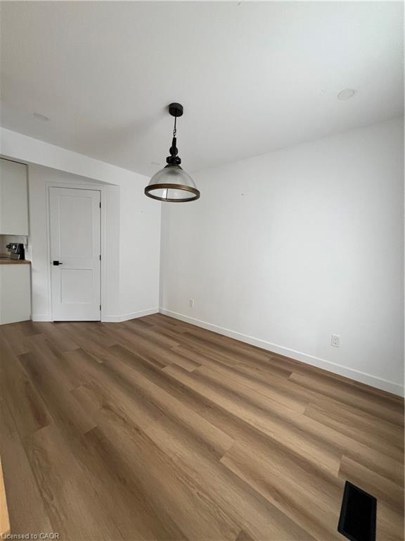 42 Elmwood Avenue, Brantford, ON - Indoor Photo Showing Other Room