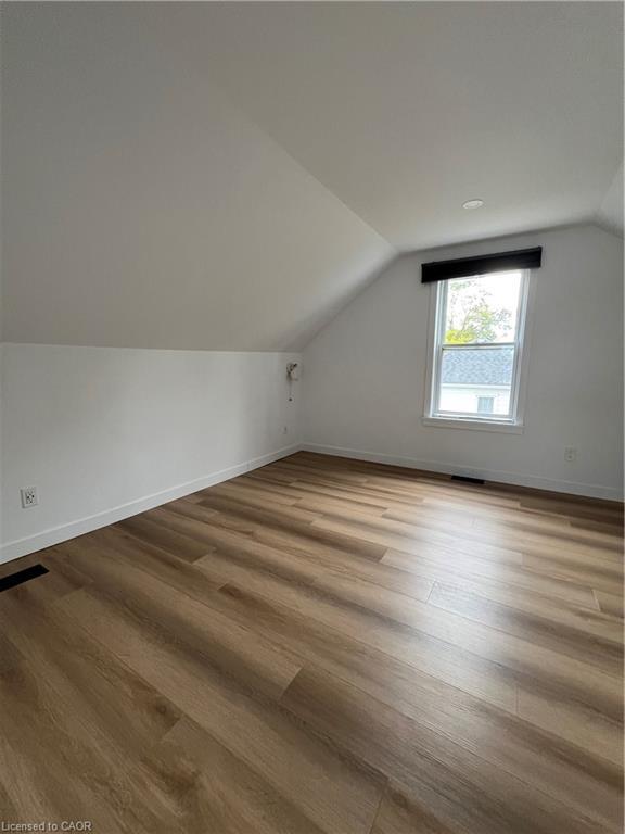 42 Elmwood Avenue, Brantford, ON - Indoor Photo Showing Other Room