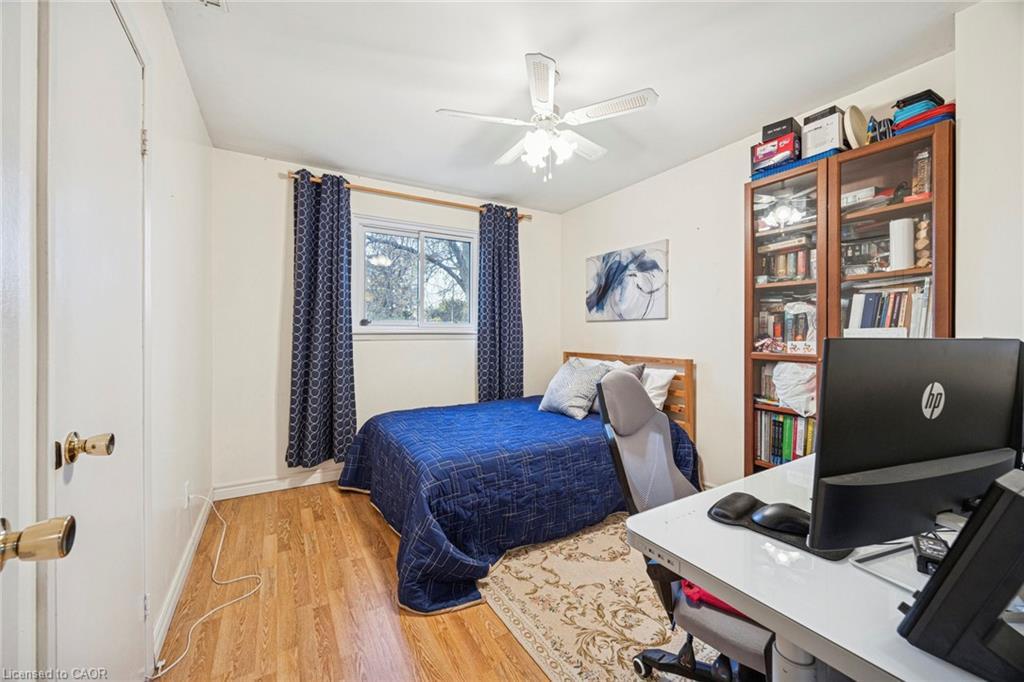28 Reith Way, Thornhill, ON - Indoor Photo Showing Bedroom