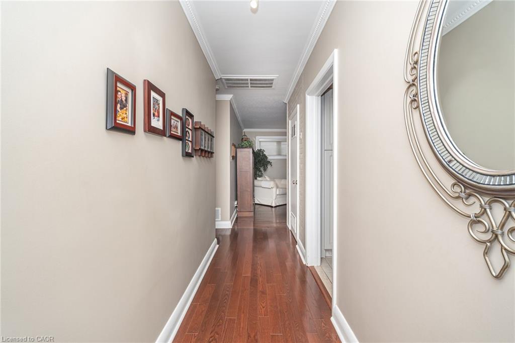 25 Sora Drive, Mississauga, ON - Indoor Photo Showing Other Room