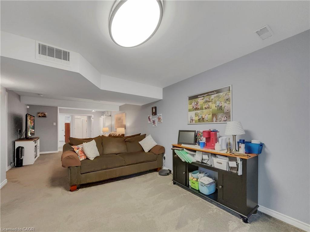 15-566 Southridge Drive, Hamilton, ON - Indoor