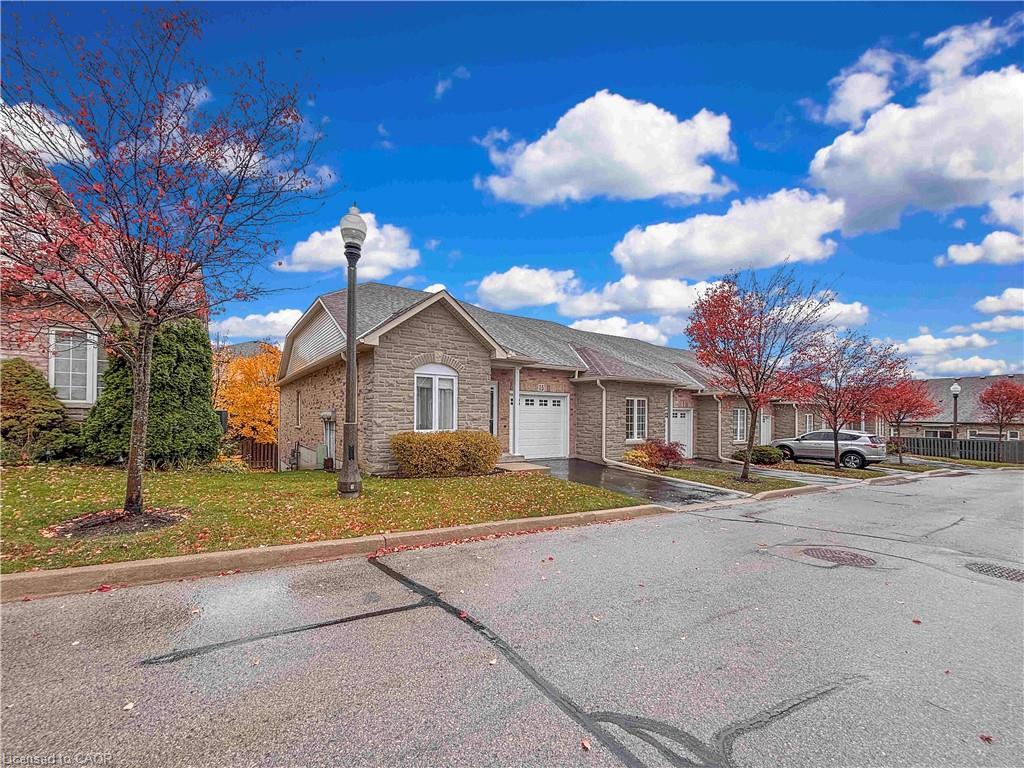 15-566 Southridge Drive, Hamilton, ON - Outdoor