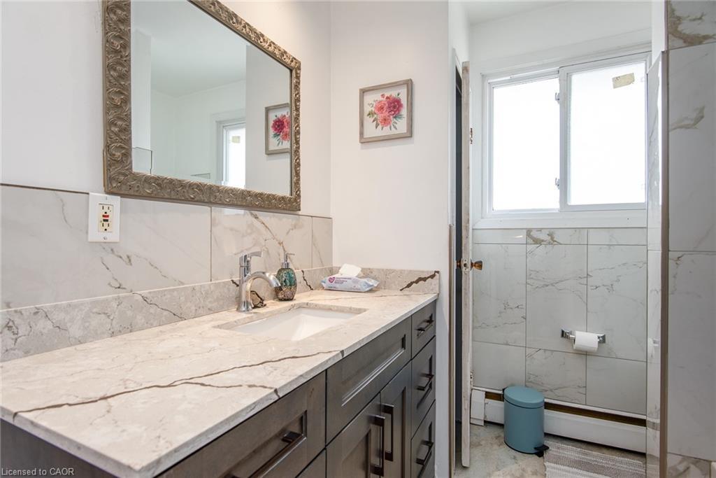 39 Secord Avenue, Kitchener, ON