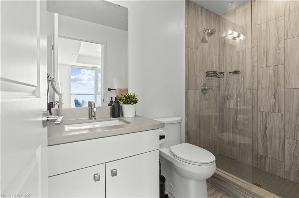 1604-2007 James Street, Burlington, ON - Indoor Photo Showing Bathroom
