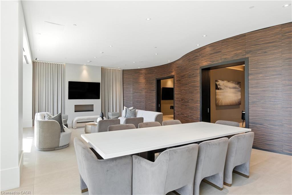 1604-2007 James Street, Burlington, ON - Indoor With Fireplace