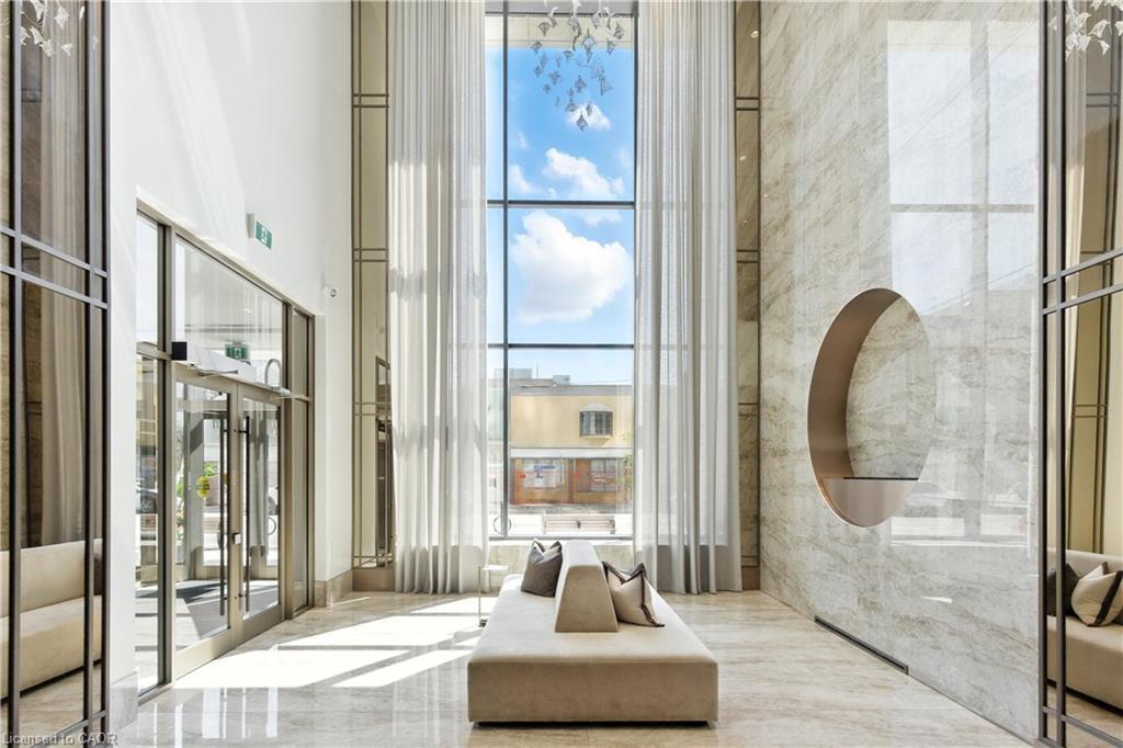 1604-2007 James Street, Burlington, ON - Indoor Photo Showing Other Room