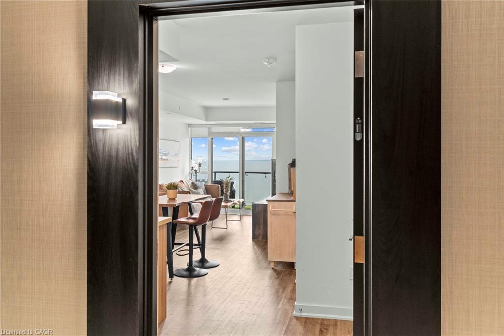 1604-2007 James Street, Burlington, ON - Indoor Photo Showing Other Room