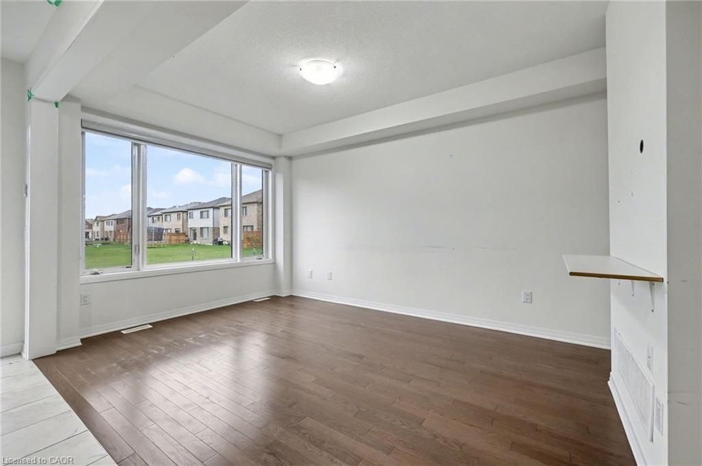 9 Prince Philip Boulevard, Ayr, ON - Indoor Photo Showing Other Room