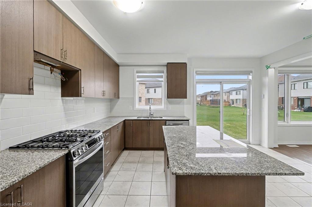 9 Prince Philip Boulevard, Ayr, ON - Indoor Photo Showing Kitchen With Upgraded Kitchen