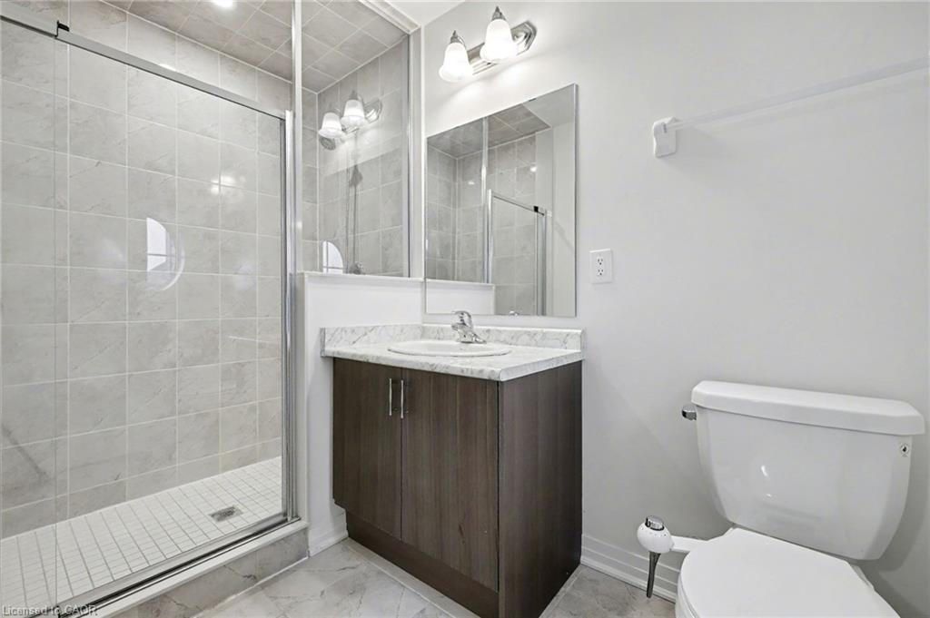 9 Prince Philip Boulevard, Ayr, ON - Indoor Photo Showing Bathroom