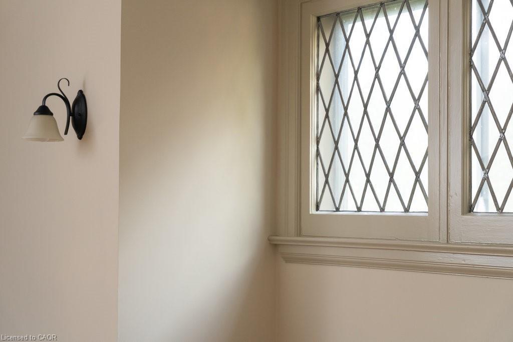 36 Mountwood Avenue, Hamilton, ON - Indoor Photo Showing Other Room