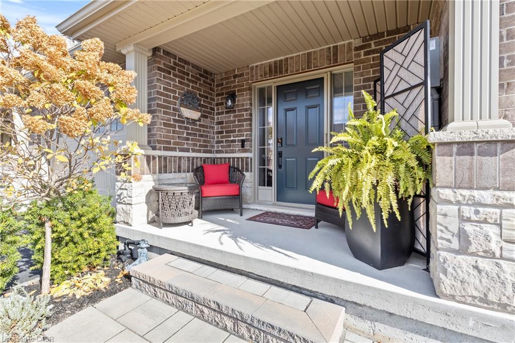 64 Abbott Place, Fonthill, ON - Outdoor With Deck Patio Veranda