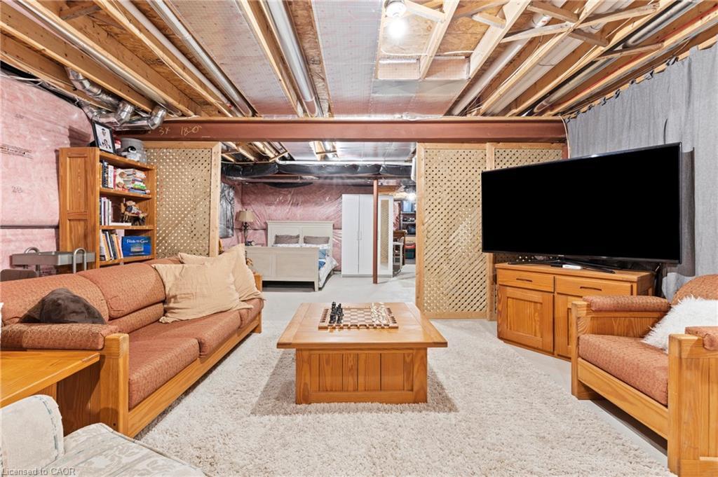 64 Abbott Place, Fonthill, ON - Indoor Photo Showing Basement
