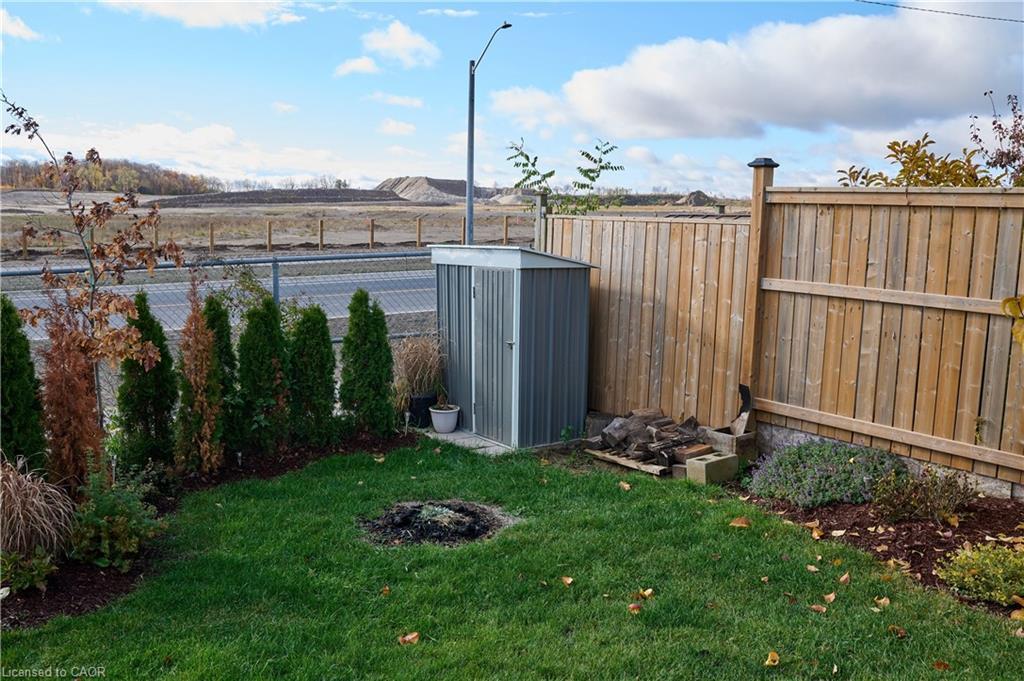 212 Red Clover Court, Kitchener, ON - Outdoor