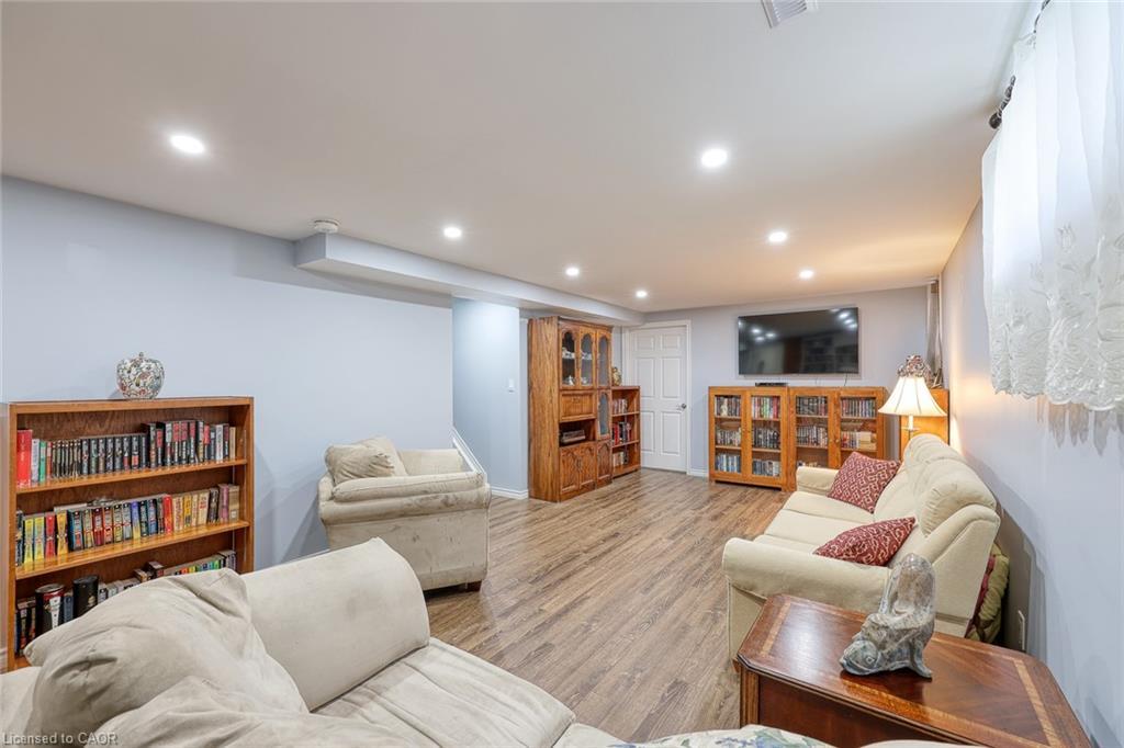 217 North Street E, Tillsonburg, ON - Indoor