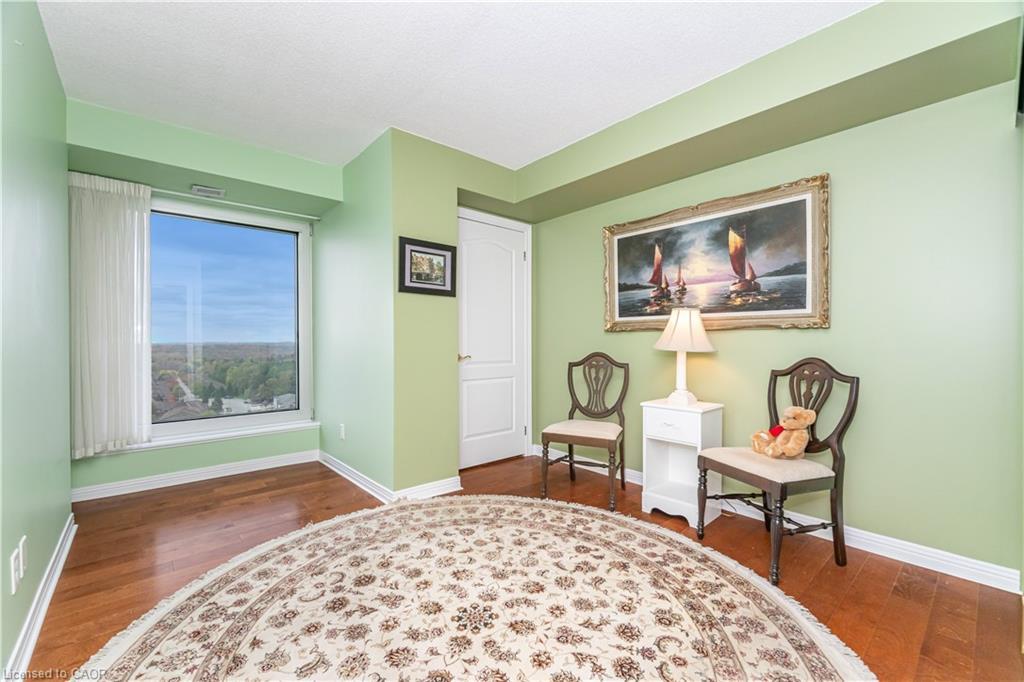 1602-190 Hespeler Road, Cambridge, ON - Indoor