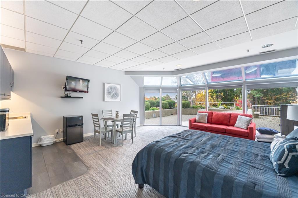 1602-190 Hespeler Road, Cambridge, ON - Indoor