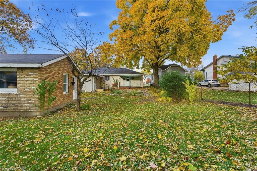 53 Livingston Avenue, Grimsby, ON - Outdoor