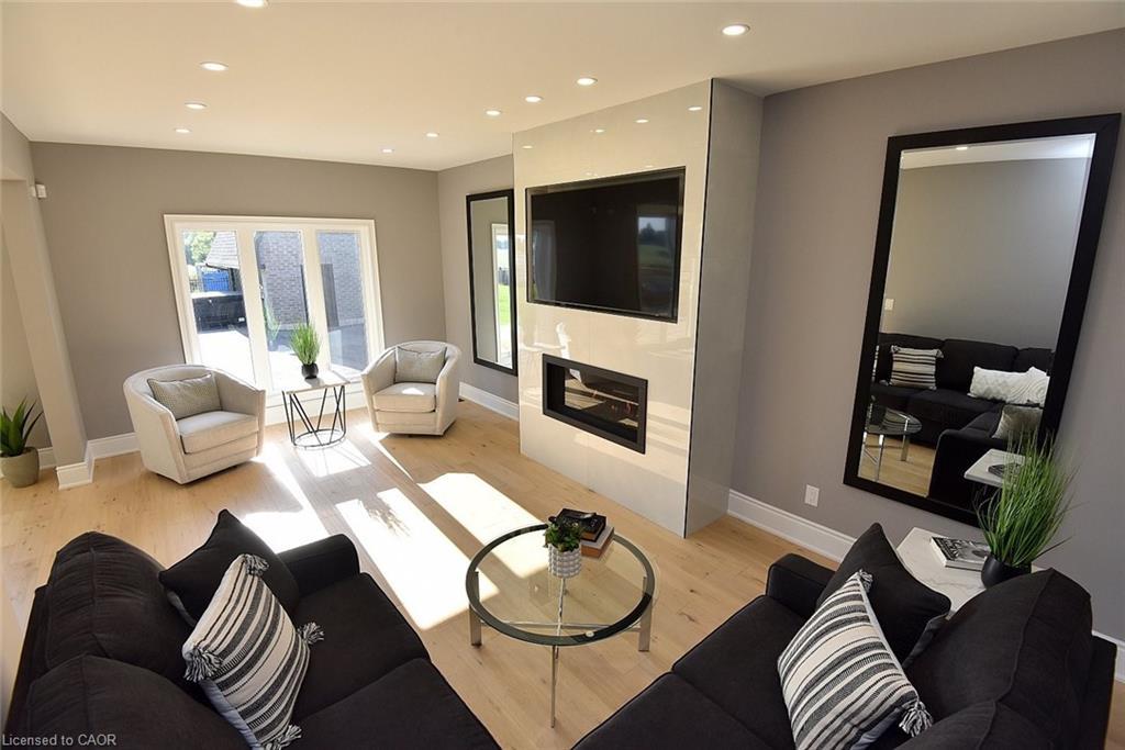 796 Highway 6, Haldimand County, ON - Indoor Photo Showing Living Room With Fireplace