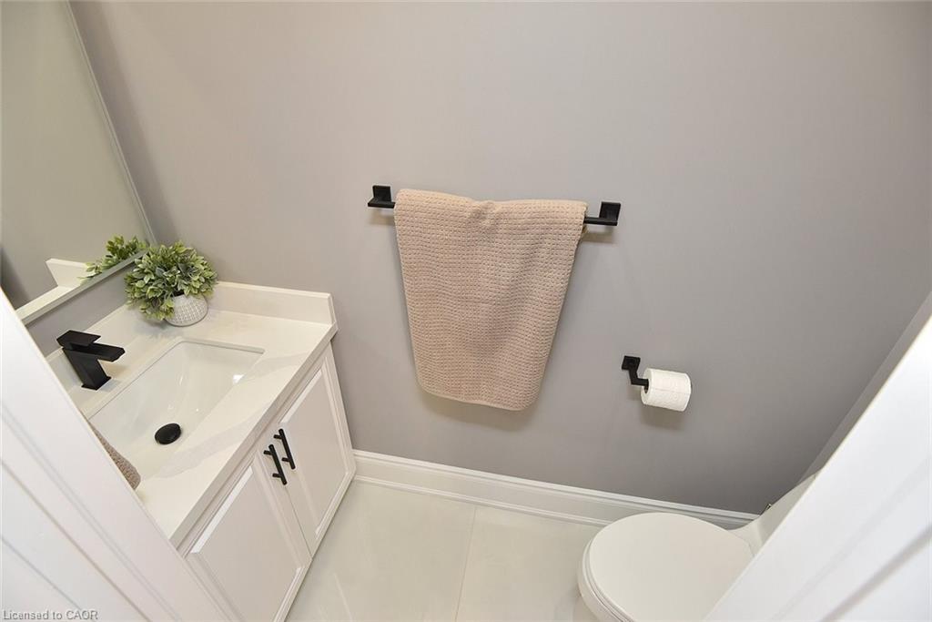 796 Highway 6, Haldimand County, ON - Indoor Photo Showing Bathroom