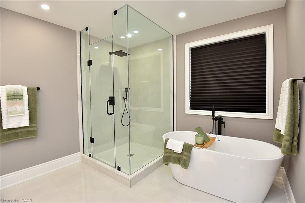 796 Highway 6, Haldimand County, ON - Indoor Photo Showing Bathroom