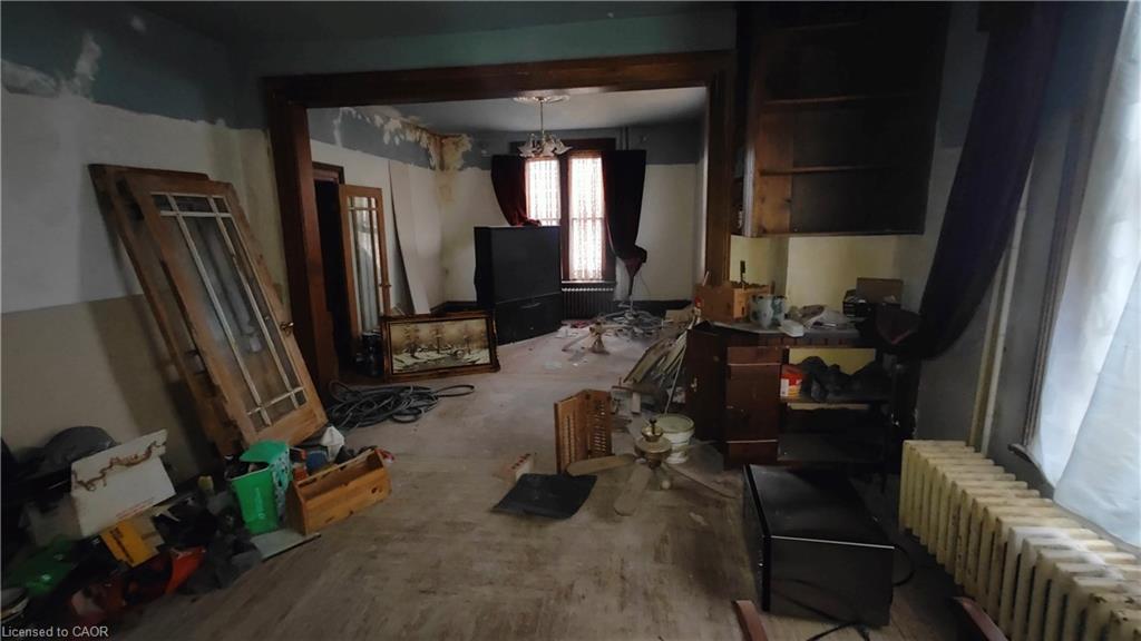 104 Patrick Street E, Wingham, ON - Indoor