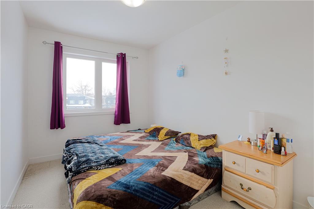 105 Pony Way, Kitchener, ON - Indoor Photo Showing Bedroom