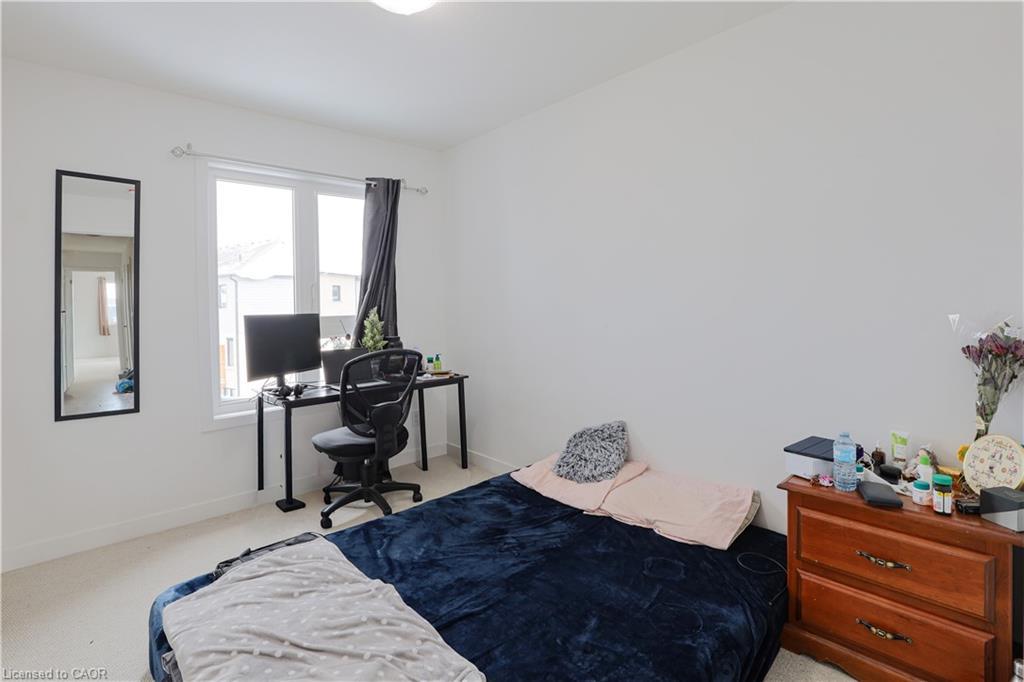 105 Pony Way, Kitchener, ON - Indoor Photo Showing Bedroom