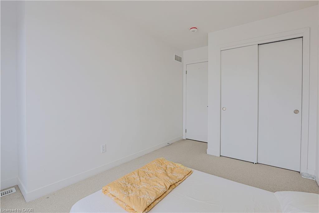 105 Pony Way, Kitchener, ON - Indoor Photo Showing Other Room