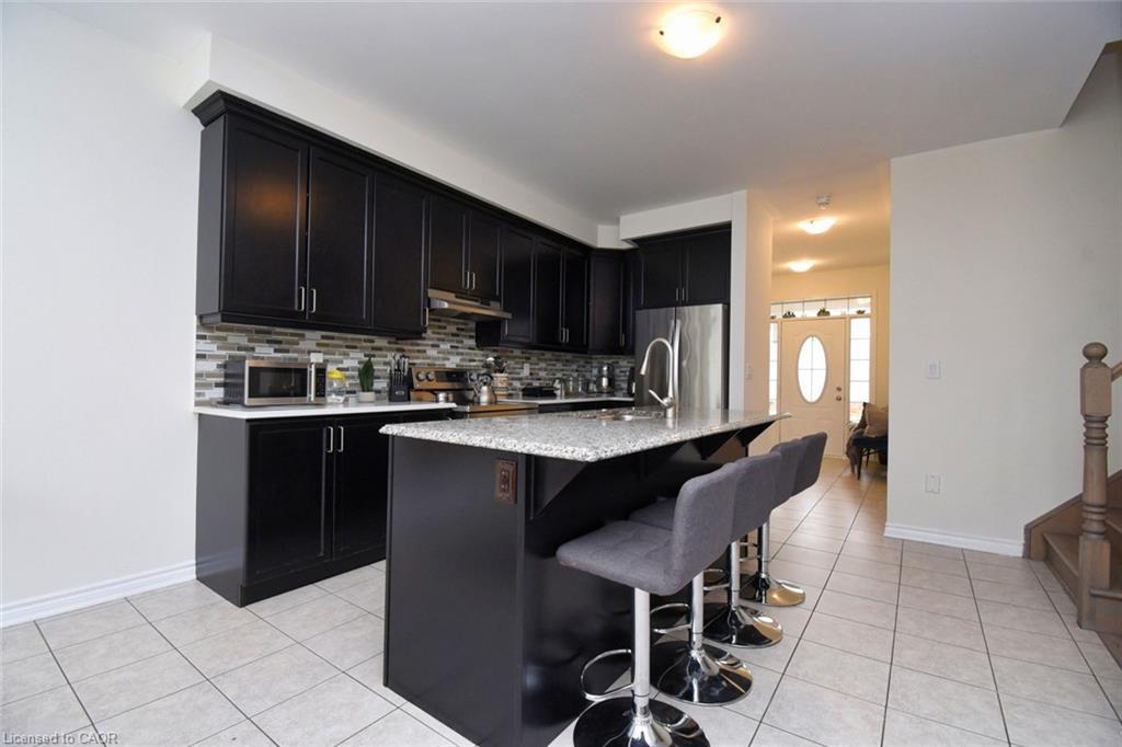 56 Forest Ridge Drive, Waterdown, ON - Indoor Photo Showing Kitchen