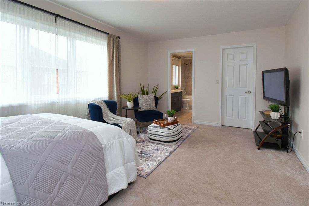 56 Forest Ridge Drive, Waterdown, ON - Indoor Photo Showing Bedroom