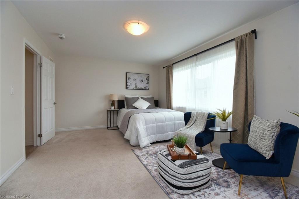 56 Forest Ridge Drive, Waterdown, ON - Indoor Photo Showing Bedroom
