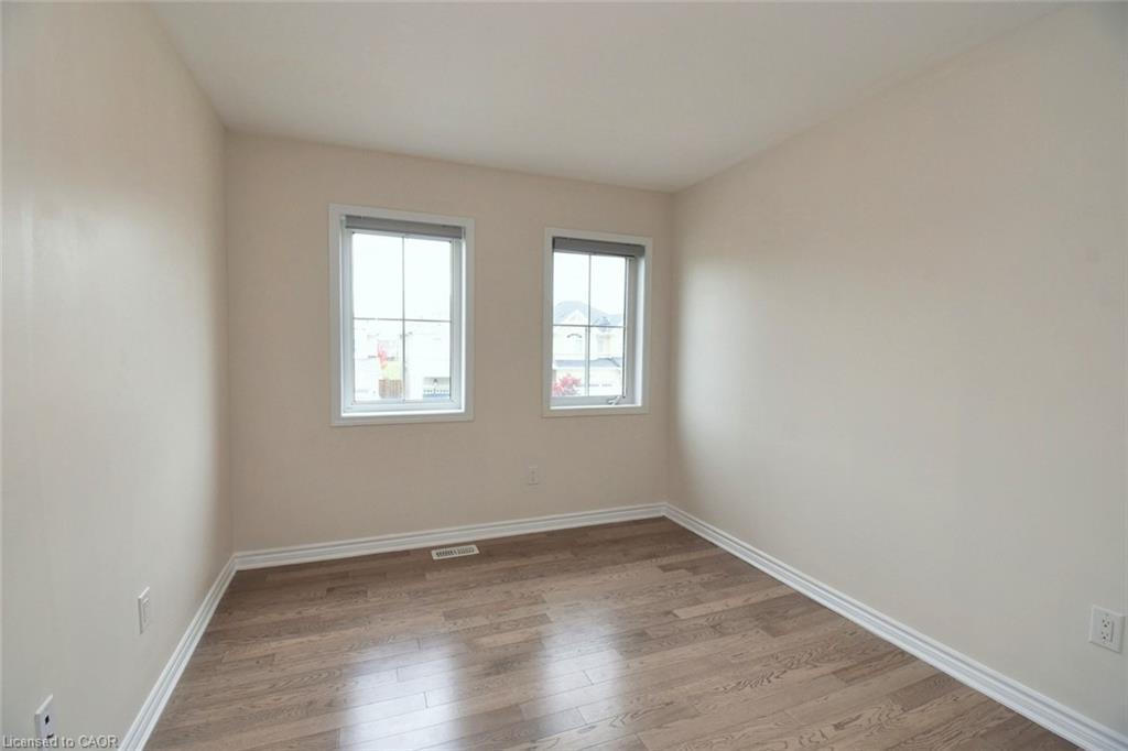 56 Forest Ridge Drive, Waterdown, ON - Indoor Photo Showing Other Room