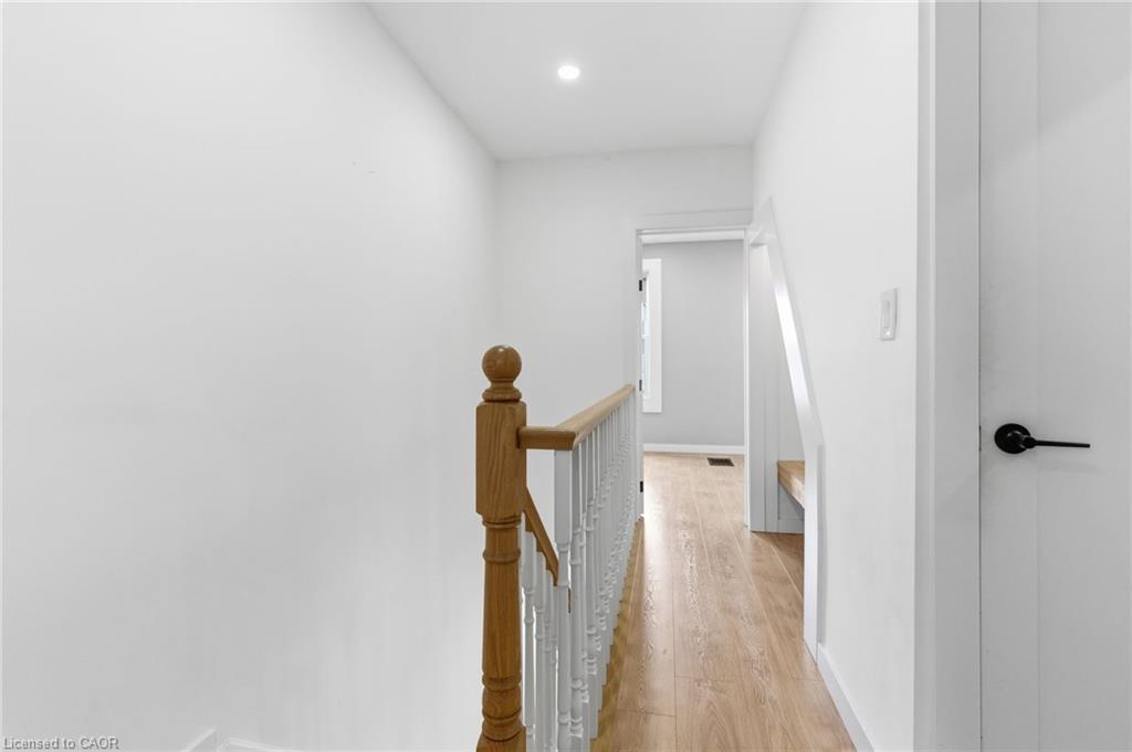 273 Robert Street, Hamilton, ON - Indoor Photo Showing Other Room