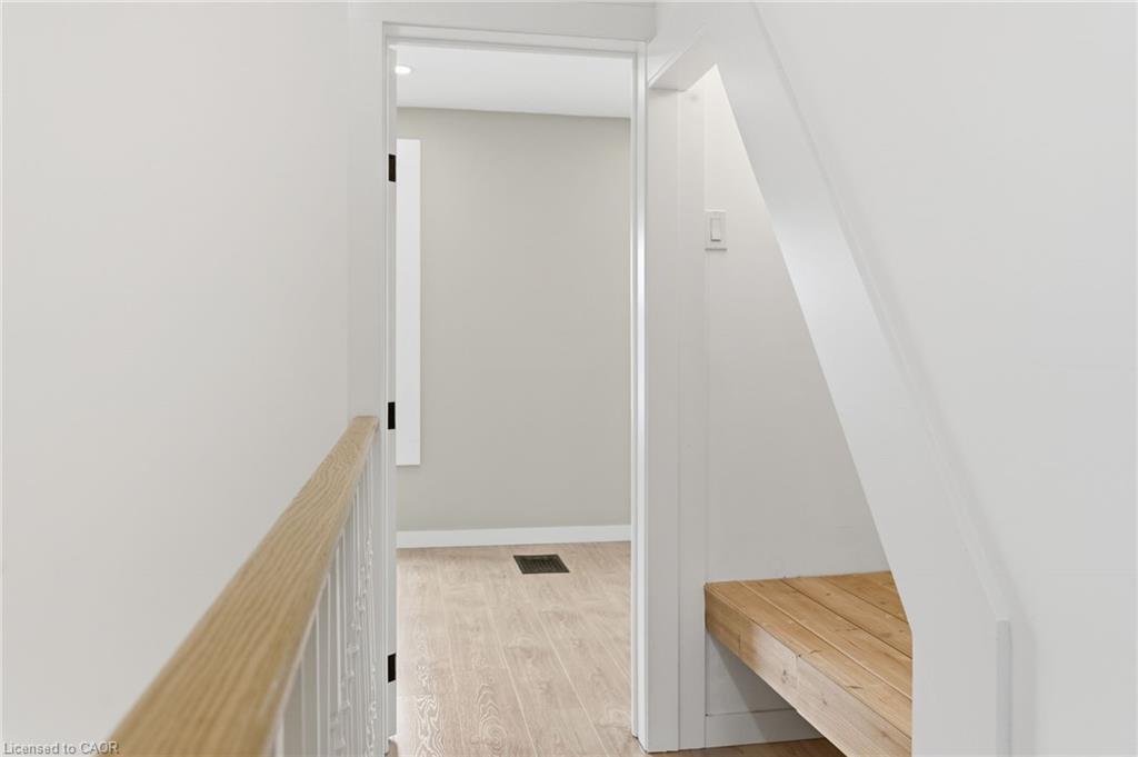 273 Robert Street, Hamilton, ON - Indoor Photo Showing Other Room