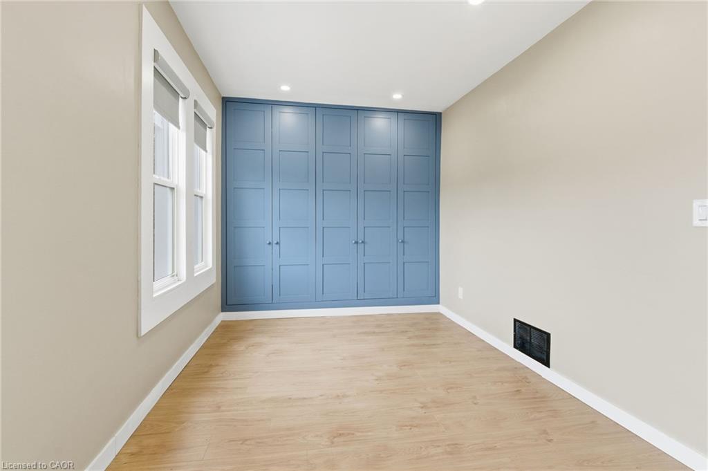273 Robert Street, Hamilton, ON - Indoor Photo Showing Other Room