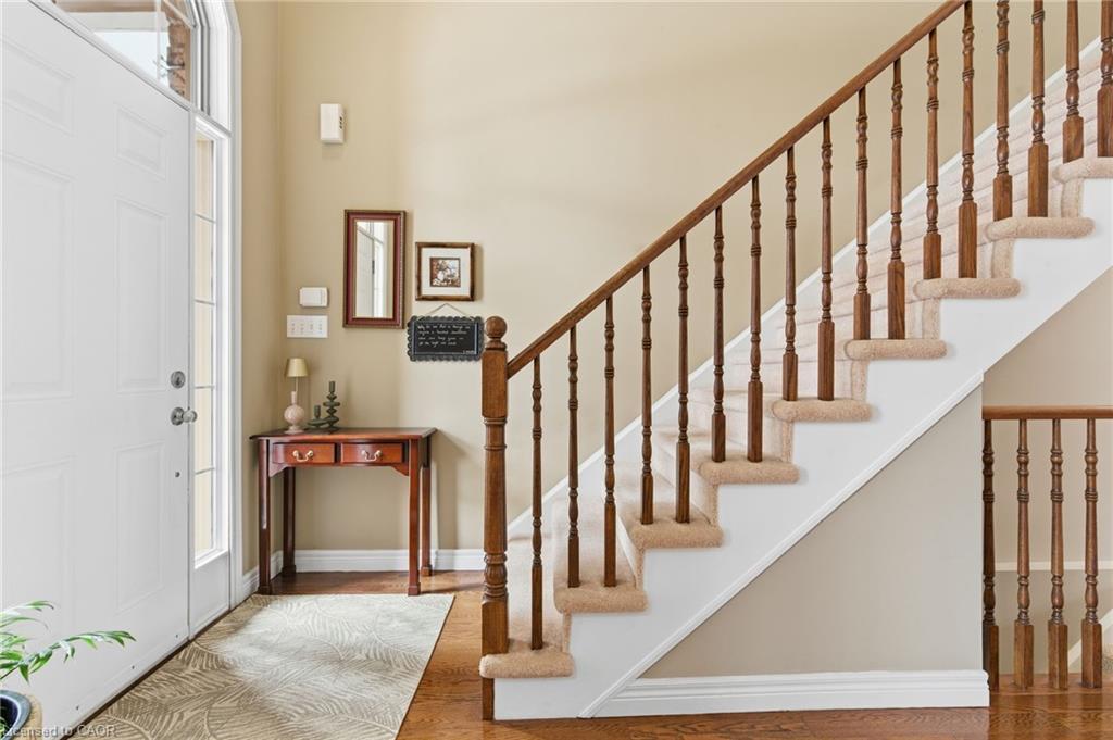 6-195 Wilson Street W, Ancaster, ON - Indoor Photo Showing Other Room